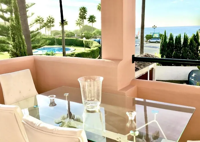 Alicate Beachfront - Luxury Apartment-2 شقة *